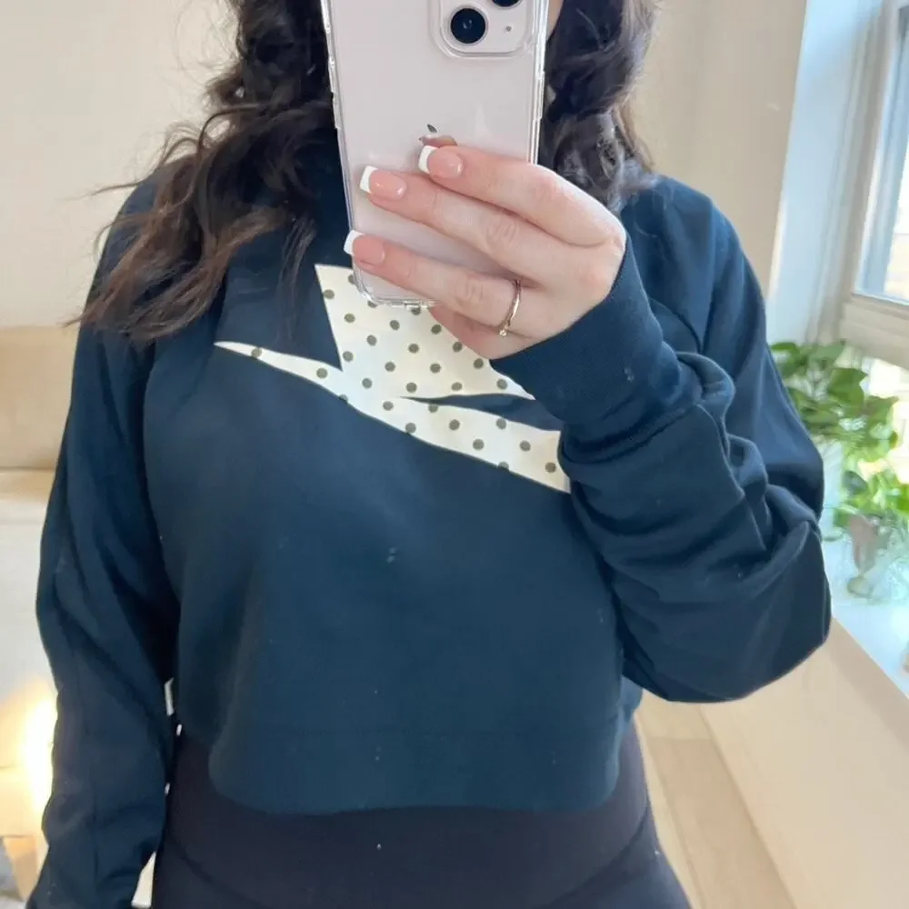 Nike Blue Logo Cropped Sweatshirt Size Small